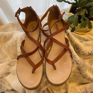Strappy brown sandals